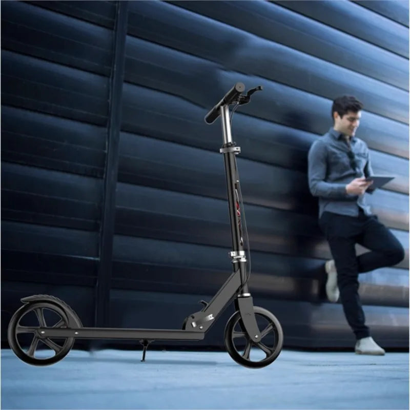 Trottinette 2024 pour adultes et adolescents, pliable, avec frein à main, idéale pour la ville.