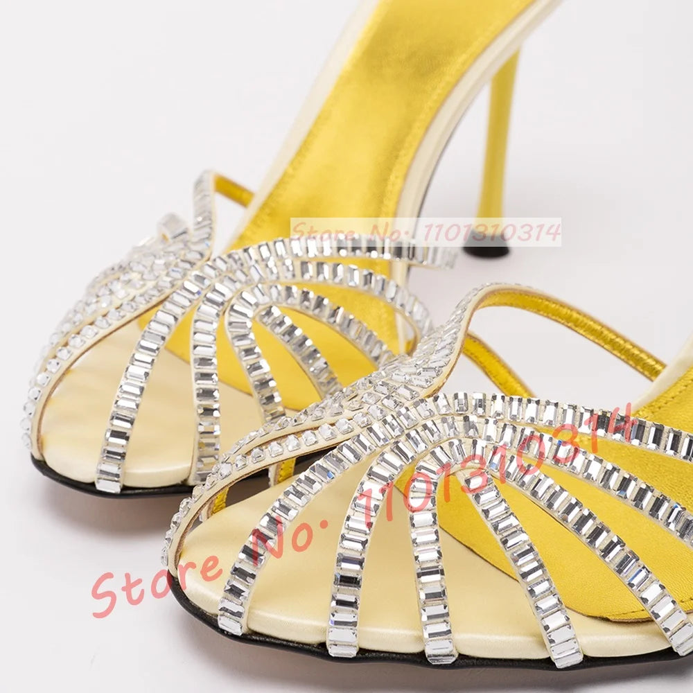 Pantoufles en soie à talons aiguilles ornées de pierres précieuses pour femmes, pantoufles de luxe à talons aiguilles ajourés, pantoufles métallisées élégantes pour femmes, chaussures d'été à brides croisées.